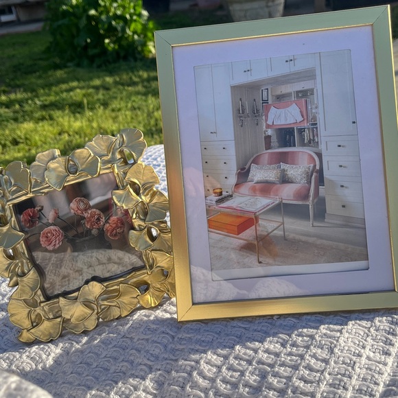 New Gold Floral and Gold Frame Set - Picture 4 of 9